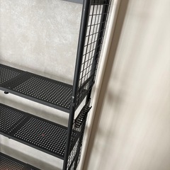 突っ張りスチールラックの画像