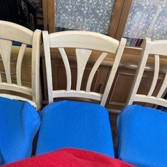 ダイニングテーブル、椅子4台の画像