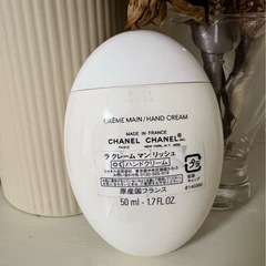CHANEL ハンドクリームの画像