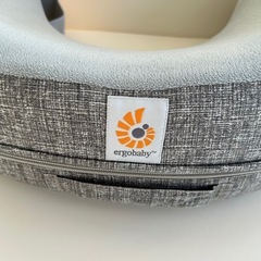 【交渉中】エルゴ　授乳クッションの画像