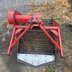 ニプロ 掘り取り機 D-65A トラクター用 3点リンク式 芋掘り機 中古 配送可の画像