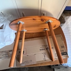 サイドテーブルの画像