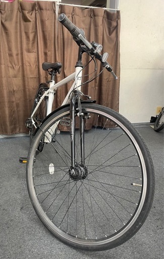 No.4 クロスバイクROOM　オートライト700c