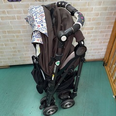 アップリカ　ソラリア　ベビーカー　バギー　両対面　新生児からの画像
