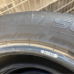 グッドイヤー スタッドレスタイヤ 4本の画像