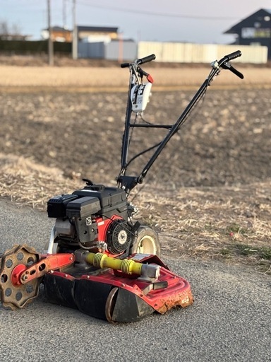 茨城県常総市から引き取り限定出品 オーレック 共立 自走式草刈機AZ726TL ロータリーモア 草刈機 あぜ草刈機2WDバック付