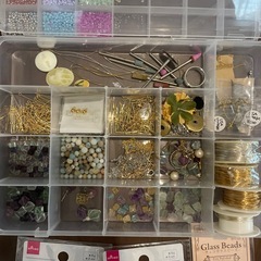 【無料】ビーズ・アクセサリーパーツなどまとめて！の画像
