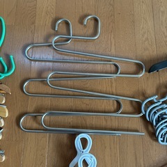 いろいろハンガーたくさん42点の画像