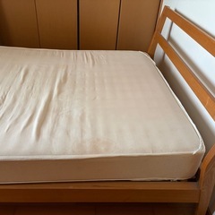 無印良品セミダブルベッドとセミダブルマットレスの画像