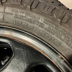 175 65 R15 ホワイトレター　マッドタイヤ　夏タイヤ　4本　ホイール付きの画像