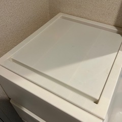 【2月21か22日限定の引き渡し】中が透けない５段チェスト スリムの画像