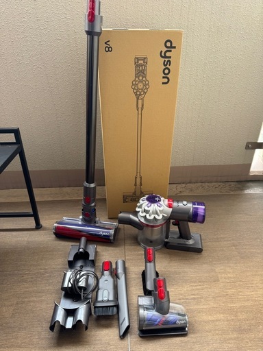 Dyson(ダイソン) 掃除機 コードレス Dyson V8