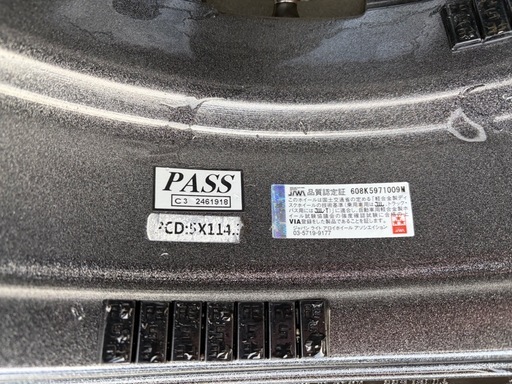 ヴェゼル カローラクロス ヤリスクロス等　スタッドレス4本セット BADX DOS SE10R plus グッドイヤー ICE NAV