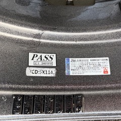 ヴェゼル カローラクロス ヤリスクロス等　スタッドレス4本セット BADX DOS SE10R plus グッドイヤー ICE NAVI 7 日本製  215/65R16  24年35週　の画像