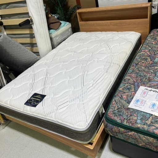 セミダブルベッド　　フランスベッド