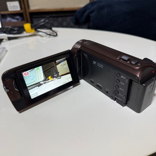 【3/15-4/7まで長期不在のため、発送対応
できません】ケース付　Panasonic  デジタルハイビジョンビデオカメラ 