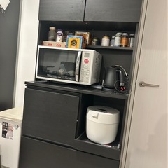 食器棚の画像