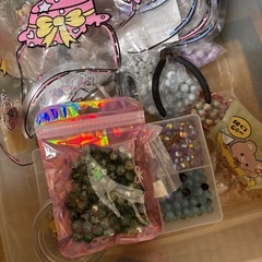 ガラスビーズ　大量の画像