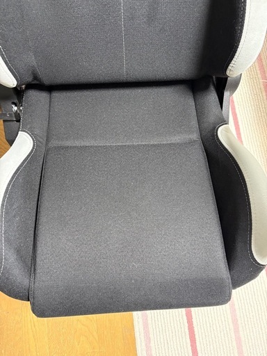 ゲーミングチェア　DXRacer フォーミュラシリーズファブリックモデル