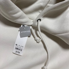 ジーユー　ヘビーウェイトパーカーの画像