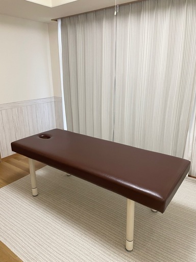 施術用ベッド、施術台、医療用ベッド、高田ベッド