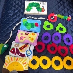 取引中　2/15までに無料譲ります！大量の女の子服　 サイズ90-100、靴17cmの画像