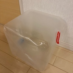 ウォータータンク　蛇口付きの画像