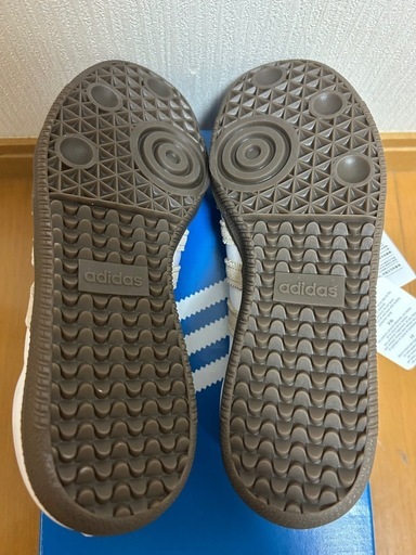 【値下げ価格】adidas 新品　靴/スニーカー  24cm