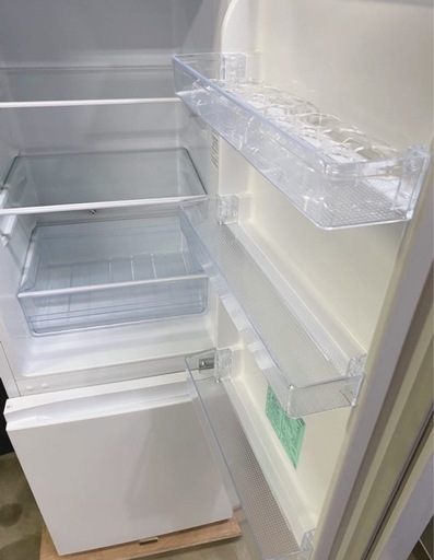 (送料無料) 2022年 美品 冷蔵庫 175L LED庫内灯 強化ガラス棚 省エネ設計 3段クリアケース冷凍室 静音設計⑨