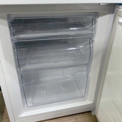 (送料無料) 2022年 美品 冷蔵庫 175L LED庫内灯 強化ガラス棚 省エネ設計 3段クリアケース冷凍室 静音設計⑨の画像