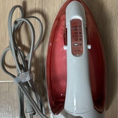 【最終お値下げ】TOSHIBA スチームアイロンの画像