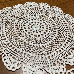 新品未使用品❗️手編み？ラウンドレース　２枚セットの画像