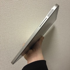 iPad 11世代 128gb バッテリー100％ほぼ新品 フィルム、ペン、ケース付の画像