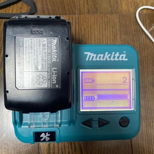 売れましたw-6　チェッカー表示有り　充電回数0回2回　マキタ 18V バッテリー　BL1860B 2個セット