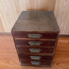 アンティーク　棚の画像