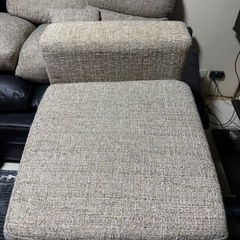 2月中に引き取り決まらなければ、処分します。カウチソファ持って行ってくれる方がいれば差し上げます。の画像