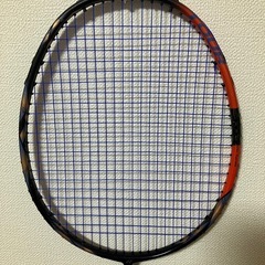 バドミントンラケット　アストロクス77ツアーの画像