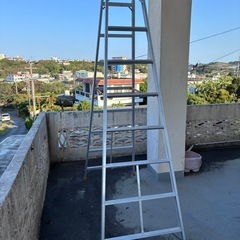 脚立9尺中古の画像