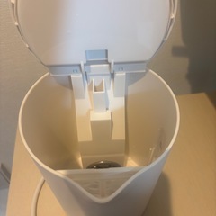 電気ポットの画像