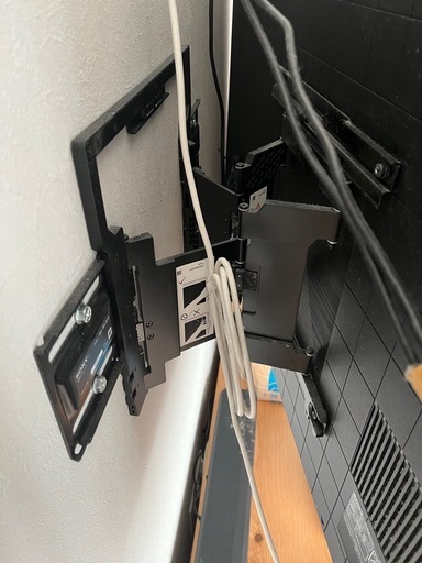 ソニー　65型　壁掛けテレビ（純正） サウンドバー付き