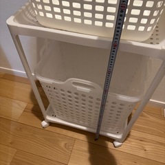 ランドリーバスケットとランドリーラックの画像