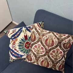 幾何学模様　クッション　の画像