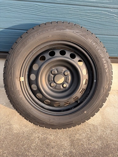 スタッドレスタイヤ （175/65R15）