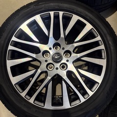 アルファード30 ホイールタイヤセットの画像