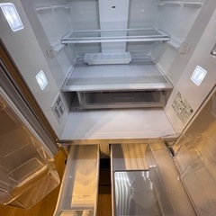 パナソニック冷蔵庫　NR-F53HV1-N ヘアラインシャンパンの画像