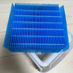 【備品（使用1週間
）】シャープ加湿器（説明書、箱付き）HV-T75の画像