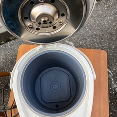 電気ポットの画像