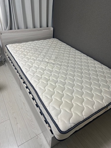 使用期間短いです！セミダブルベッド