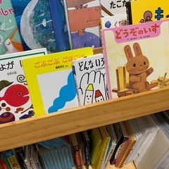 ママが考えた絵本ラックの画像