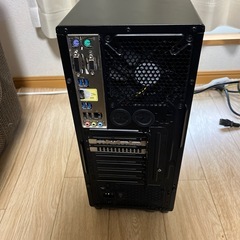 ゲーミングPC  
の画像